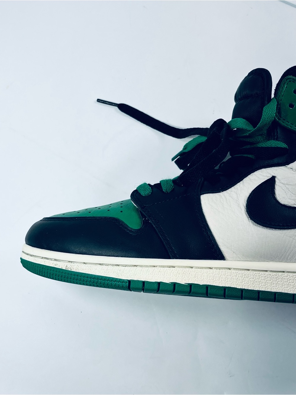 Nike Air Jordan 1 Retro High OG #555088-302 Green Black White Men's 9.5 Sneakers - Picture 13 of 15